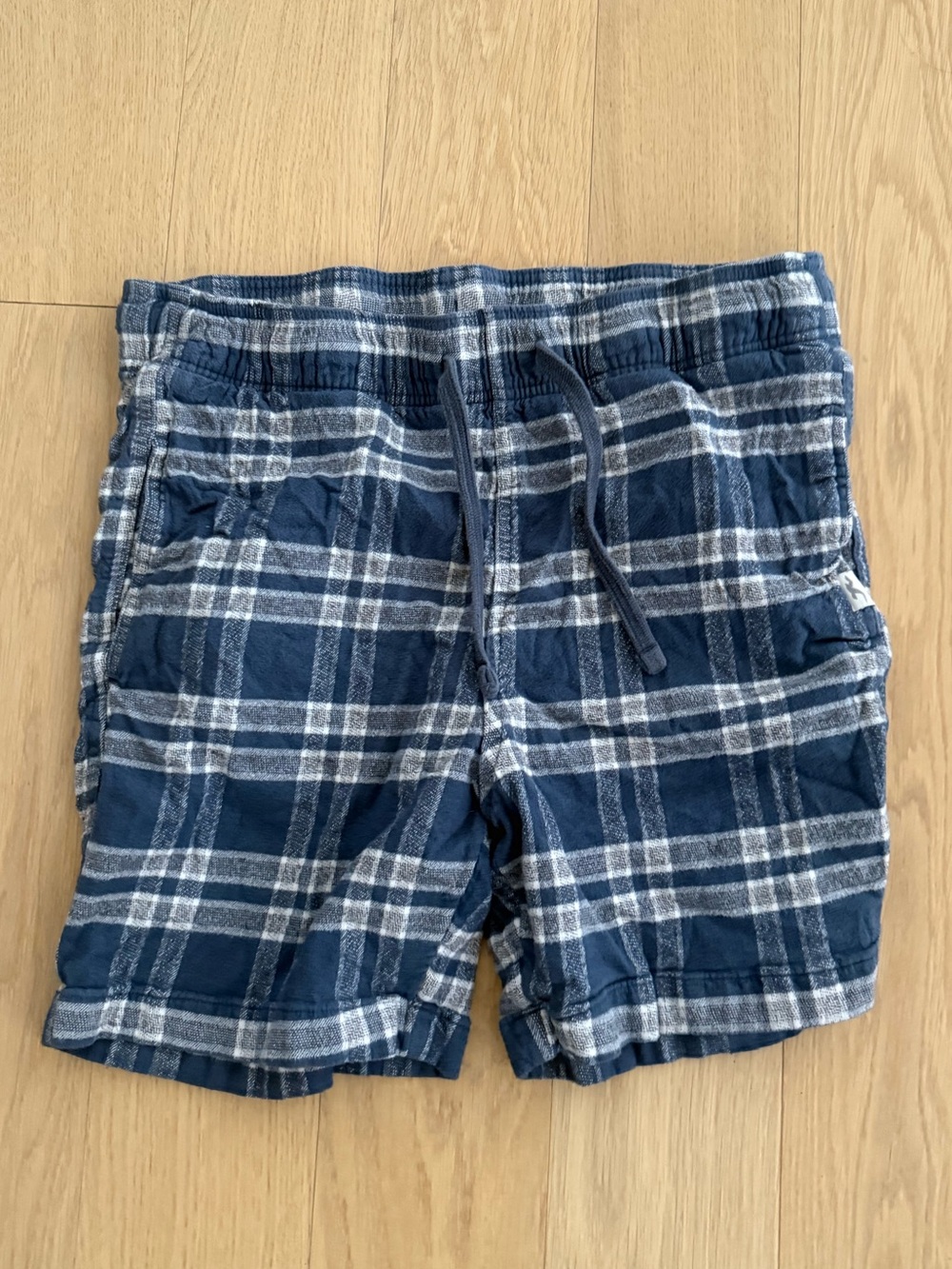 Hollister Blue and White Plaid Cotton Drawstring Shorts - size large